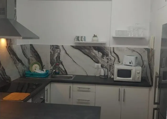 Apartamento Alquiler En El Puerto De Cristianos Arona (Tenerife)